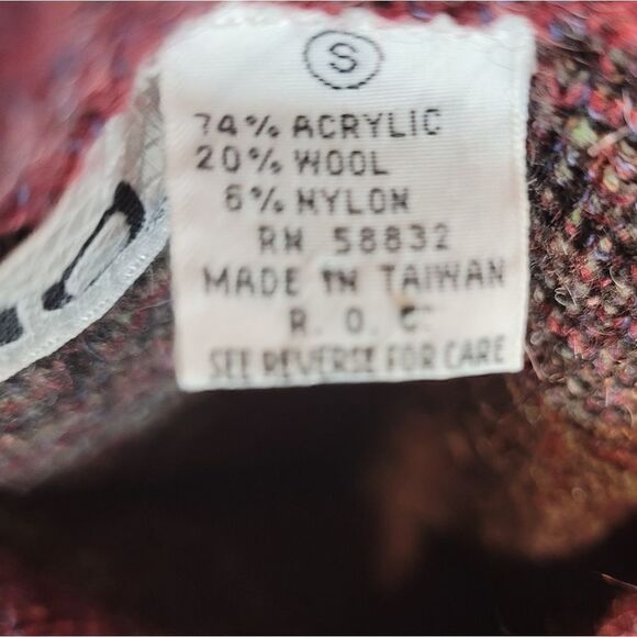 VINTAGE MICHO Wool Blend Floral Sweater - Picture 10 of 10